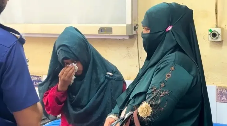 স্বামীর জামিনে ক্ষোভে এজলাসে নারীর বিষপান